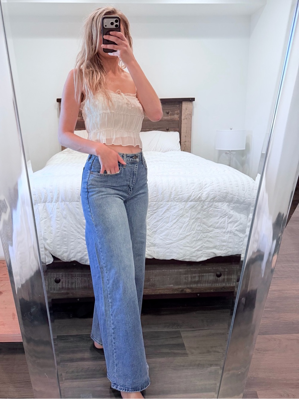 Levi’s High-Rise Wide-Leg Women’s Jeans in Light Blue